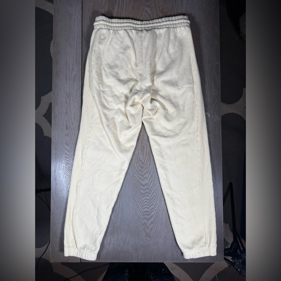 Aritzia TNA Jogging Pants for Women - Picture 3 of 7